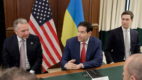 US Special Envoy Steve Witkoff, Secretary of State Marco Rubio, and Jared Kushner at a meeting with Ukrainian officials, Hallandale, Florida, November 30, 2025.