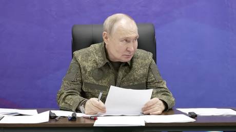 Russian president Vladimir Putin visits command post of the Joint Group of Forces, November 20, 2025.